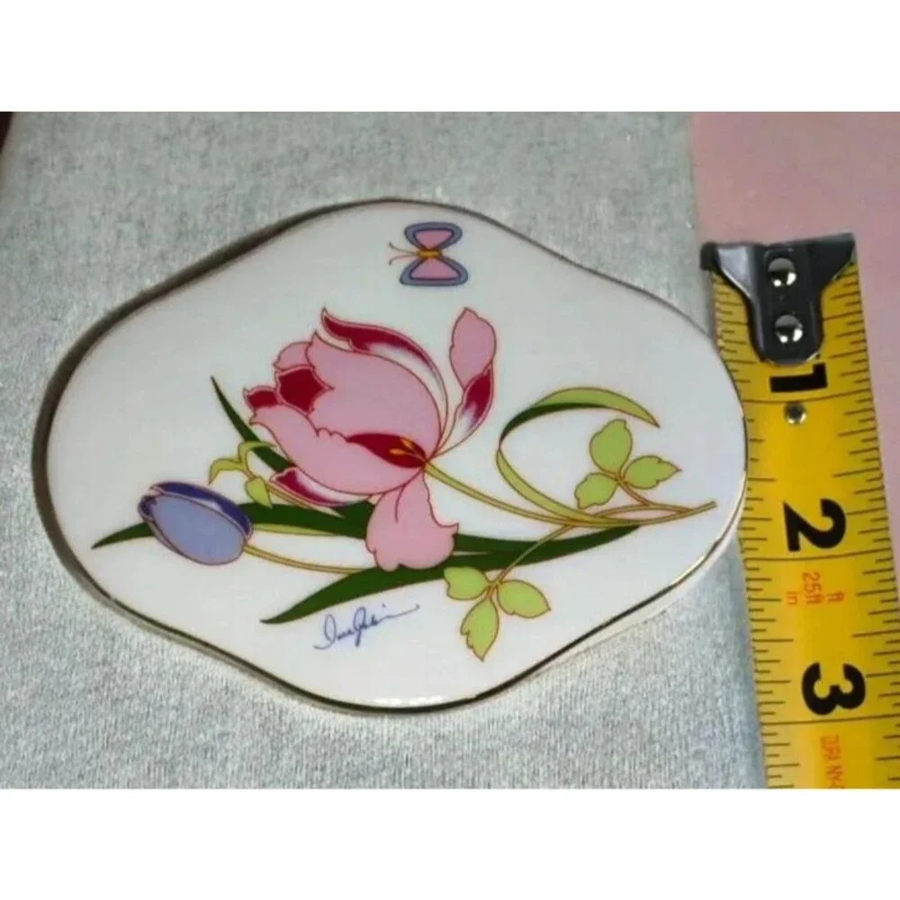Granny Core White Pink Rose Trinket Box with Tulips Japan Signed Gold Guilted